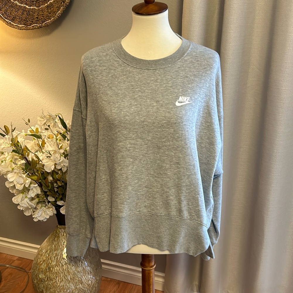 Nike sweatshirt, excellent condition